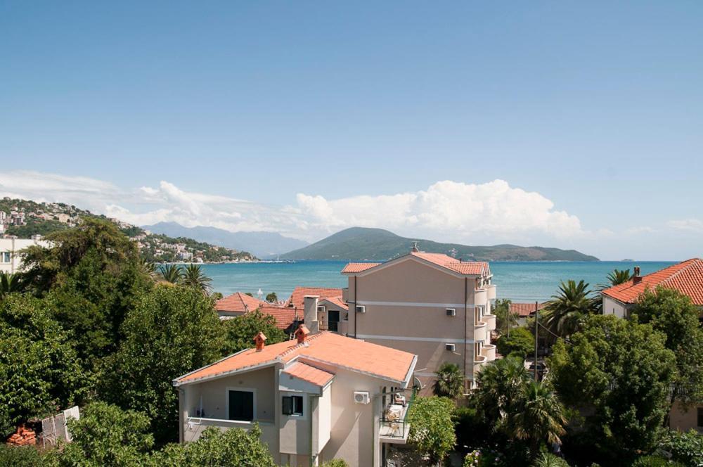 Apartments Grifone Lux Herceg Novi Ngoại thất bức ảnh