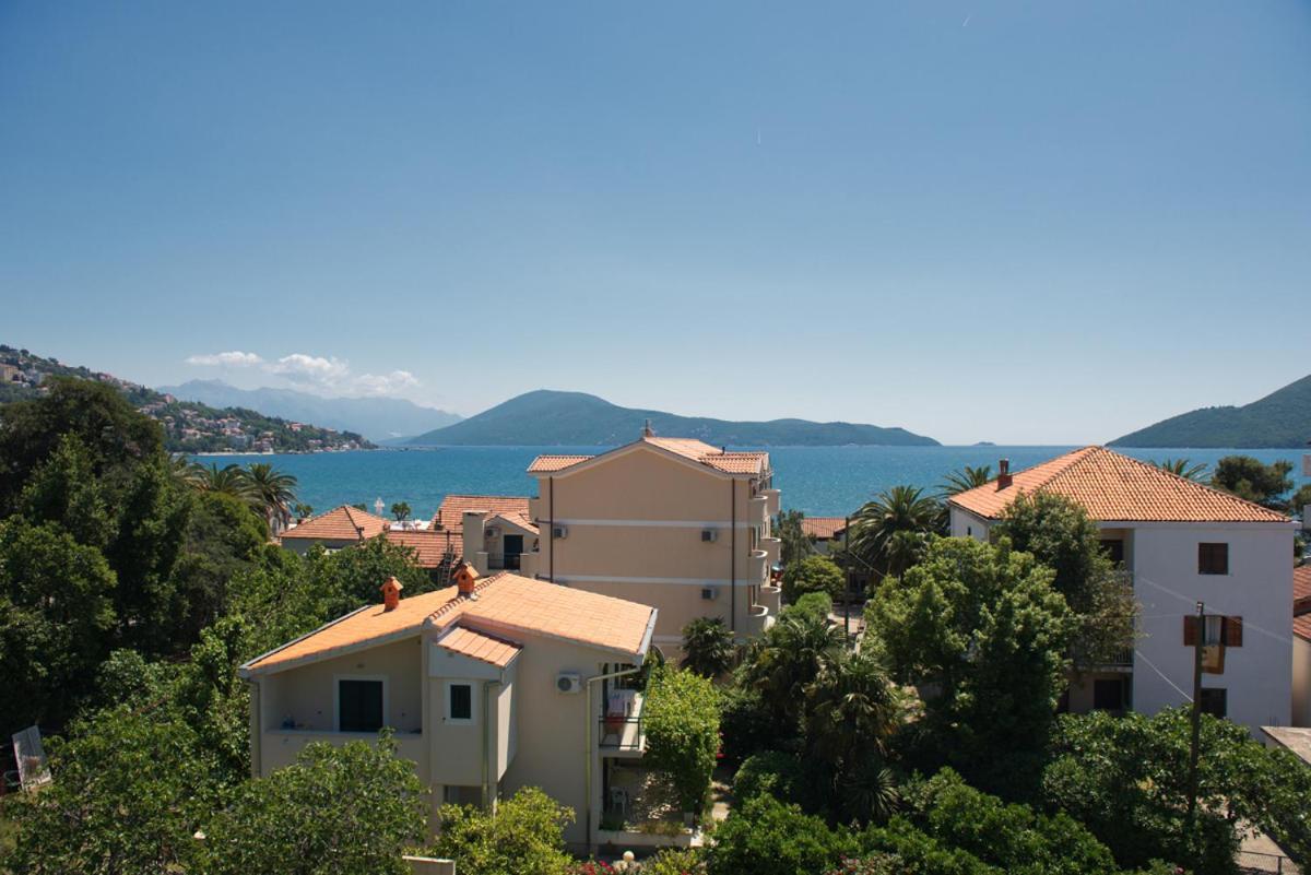 Apartments Grifone Lux Herceg Novi Ngoại thất bức ảnh