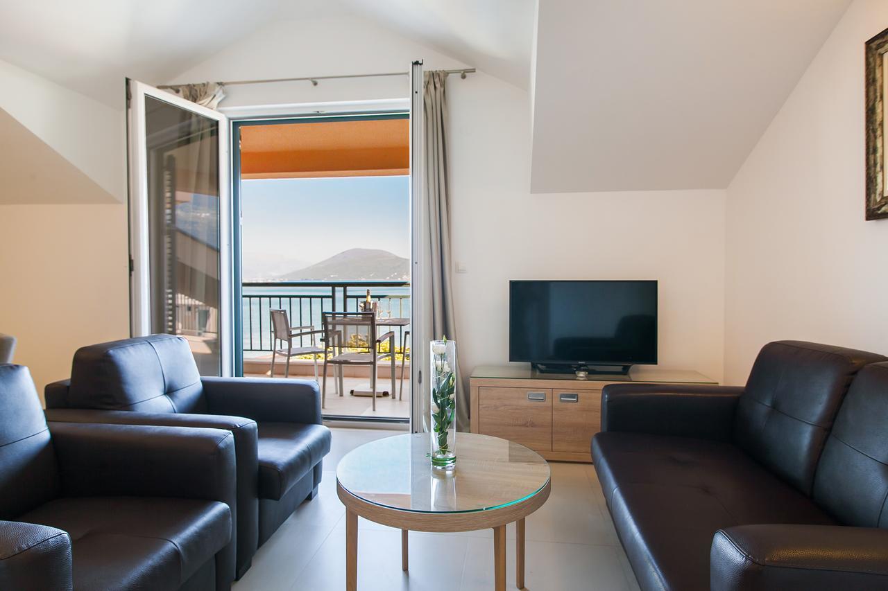 Apartments Grifone Lux Herceg Novi Ngoại thất bức ảnh