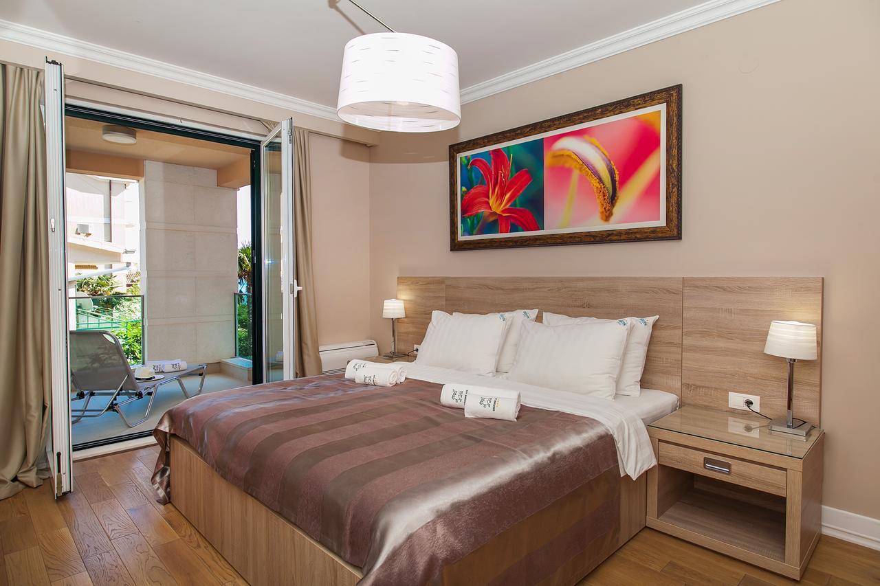 Apartments Grifone Lux Herceg Novi Ngoại thất bức ảnh