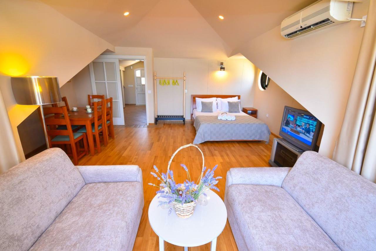 Apartments Grifone Lux Herceg Novi Ngoại thất bức ảnh