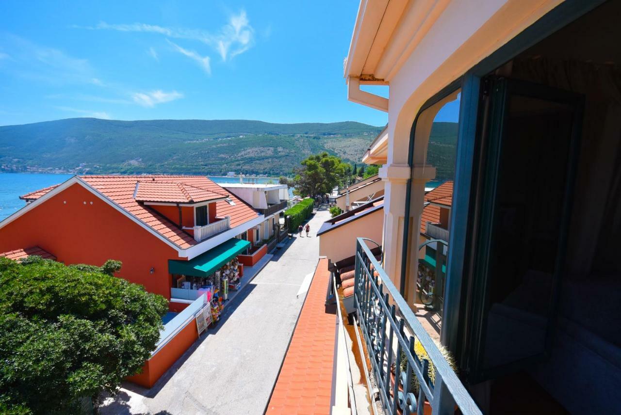 Apartments Grifone Lux Herceg Novi Ngoại thất bức ảnh